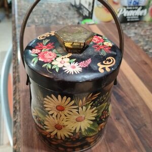 Vintage Murray Allen Confectioners Tin Floral Can with Handle and Lid Daisies